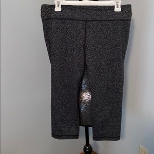 Women’s cropped leggings